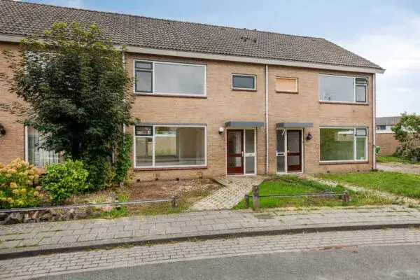 Terraced house for sale: Prins Mauritsstraat 9, Zonnemaat Zevenaar