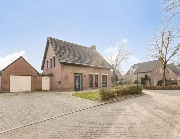 Vrijstaande woning te koop: Prins van Luikstraat 67, Prins van Luikstraat e.o. Luyksgestel