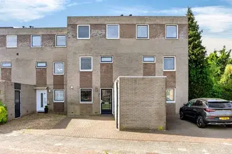 Terraced house for sale: Prins Mauritsplein 42, Noord Hoogeveen