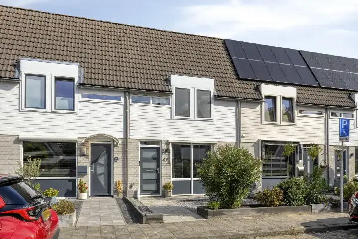 Tussenwoning te koop: Prinsendam 47, Dammenbuurt Oosterhout
