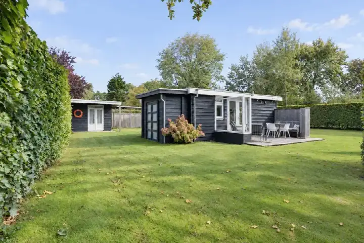 Vrijstaande woning te koop: Prinsenhof 92, Ouddorp oude nieuwlandseweg Ouddorp