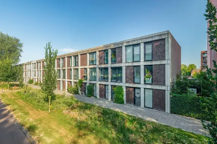 Terraced house for sale: Prinsenlaan 803, Het Lage Land Rotterdam