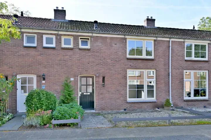 Terraced house for sale: Prinses Beatrixlaan 27, Rhienderen Kern Brummen