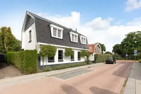 Detached house for sale: Prinses Irenestraat 2A, Nieuw-Loosdrechtsedijk Loosdrecht