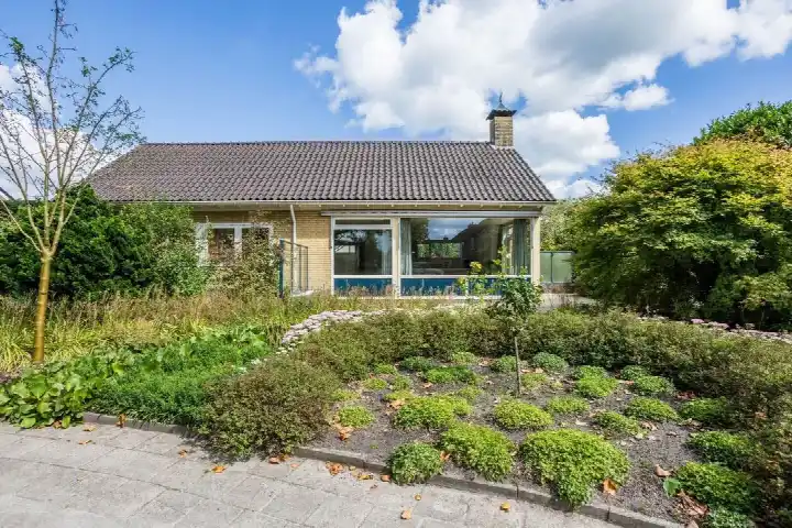 Detached house for sale: Prinses Margrietlaan 20, Koekange Koekange