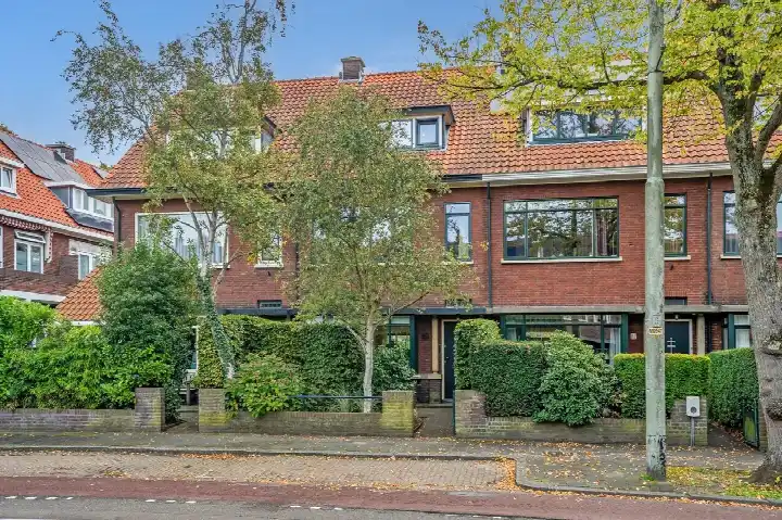 Tussenwoning te koop: Prinses Mariannelaan 165, Voorburg West zuid Voorburg