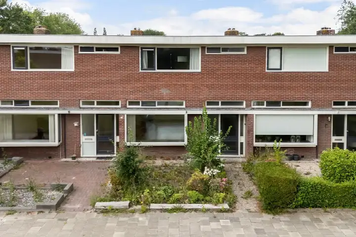 Tussenwoning te koop: Prinsessenweg 59, Nijlân Leeuwarden