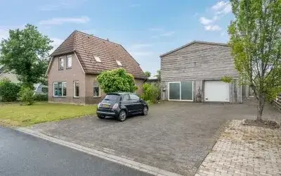 Vrijstaande woning te koop: Productieweg 9, Hasselt Industrieterrein Hasselt