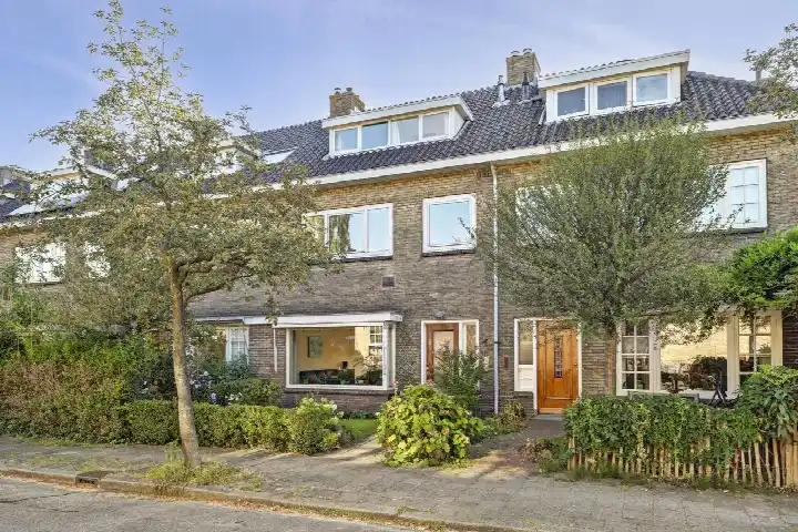 Tussenwoning te koop: Prof. Broekemalaan 4, Tuindorp en Van Lieflandlaan-West Utrecht
