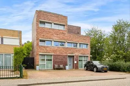 Vrijstaande woning te koop: Professor Cumulusstraat 2, Stripheldenbuurt Midden- west Almere