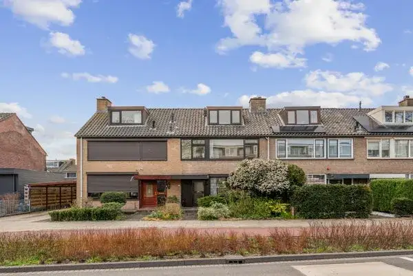 Terraced house for sale: Professor Eijkmanlaan 54, Geneesherenbuurt Haarlem