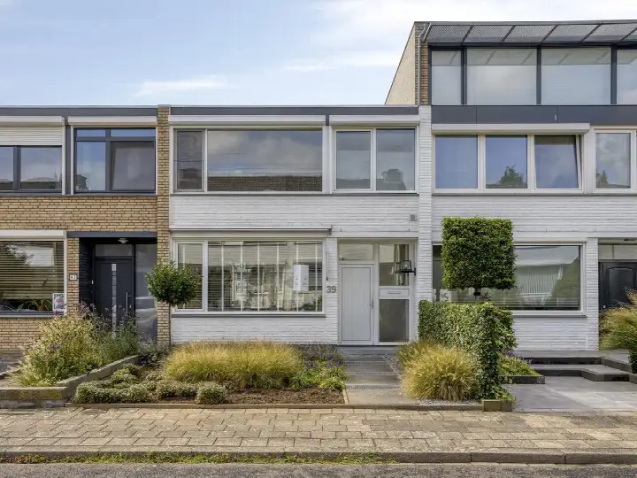 Terraced house for sale: Proost Banensstraat 39, Heer Maastricht