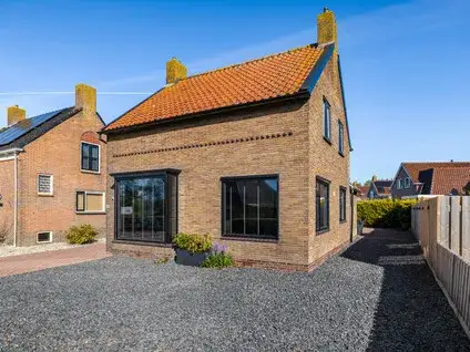 Vrijstaande woning te koop: Provincialeweg 73, Doezum Doezum