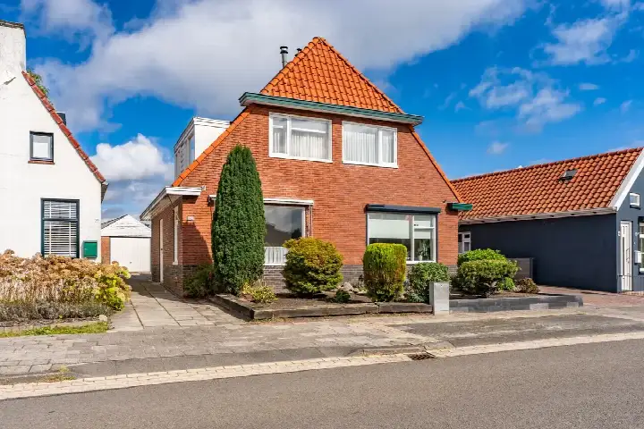 Twee-onder-één-kap te koop: Provincialeweg 92, Heiligerlee Heiligerlee