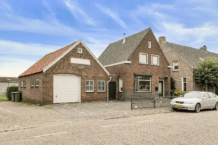 Vrijstaande woning te koop: Provincialeweg 95, Oosteind Oosteind