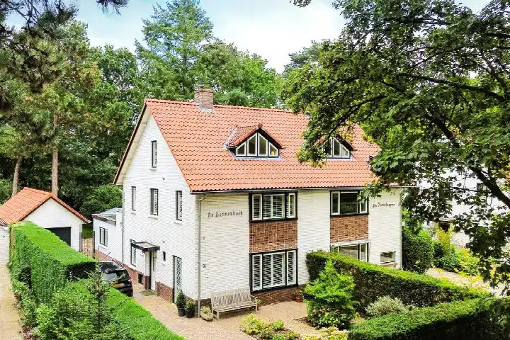 Hoekwoning te koop: Prunuslaan 24, Soest Zuid Soest
