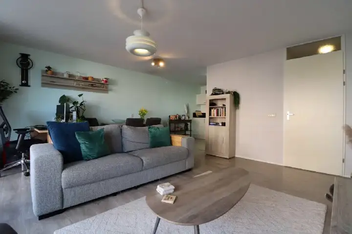 Apartment for rent: Puck van Heelstraat 76, Oud IJsselmonde Rotterdam