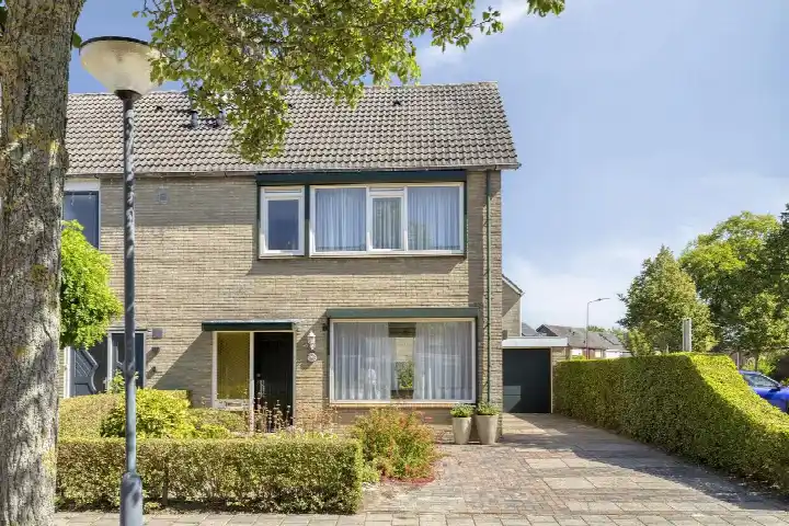 Twee-onder-één-kap te koop: Putterhof 2, Kern Heinkenszand Heinkenszand