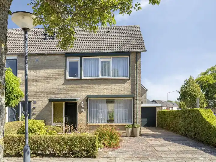 Twee-onder-één-kap te koop: Putterhof 2, Kern Heinkenszand Heinkenszand