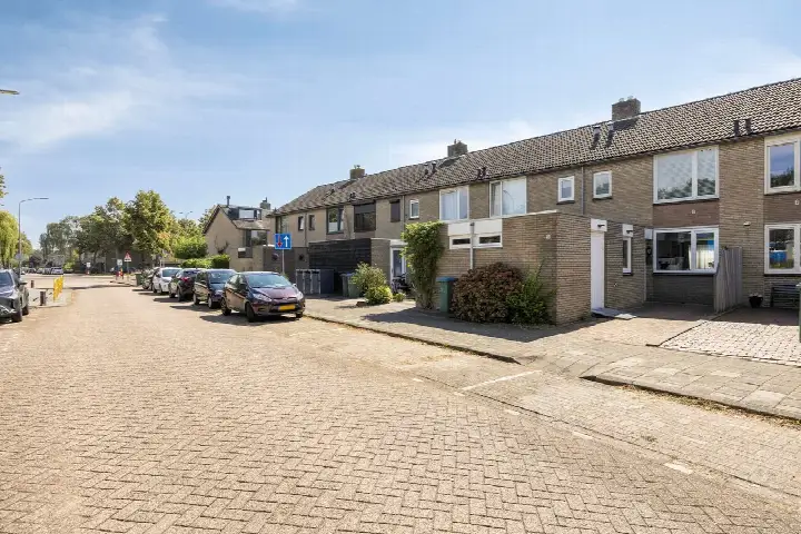 Tussenwoning te koop: Putterstraat 34, Vogelbuurt Oosterhout (Nb)