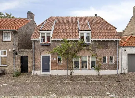 Corner house for sale: Putterstraat 80A, Heusden Heusden