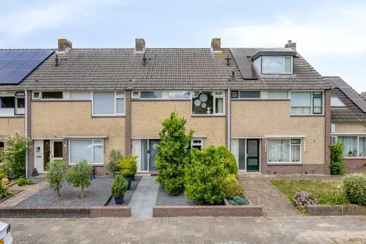 Tussenwoning te koop: Pythagorasstraat 69, Anklaar Apeldoorn