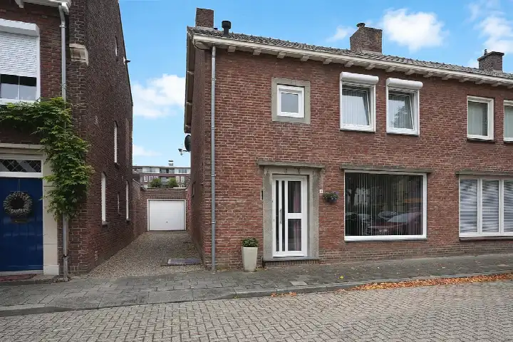 Hoekwoning te koop: Raadhuispark 3, Beek Beek