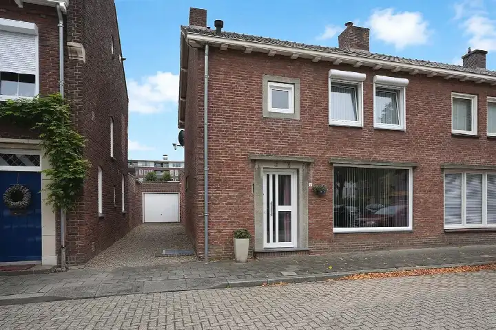 Hoekwoning te koop: Raadhuispark 3, Beek Beek (Li)