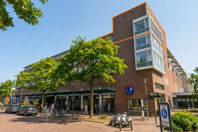 Appartement te koop: Raadhuisplein 4, Koopcentrum Veenendaal