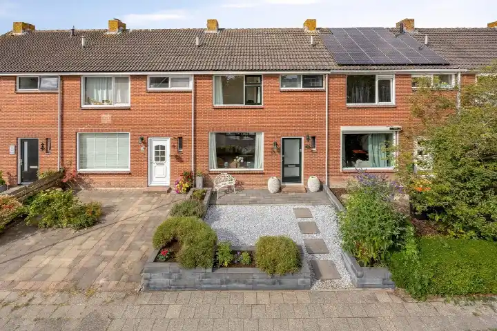 Tussenwoning te koop: Raadhuisstraat 42, Westwoud Westwoud