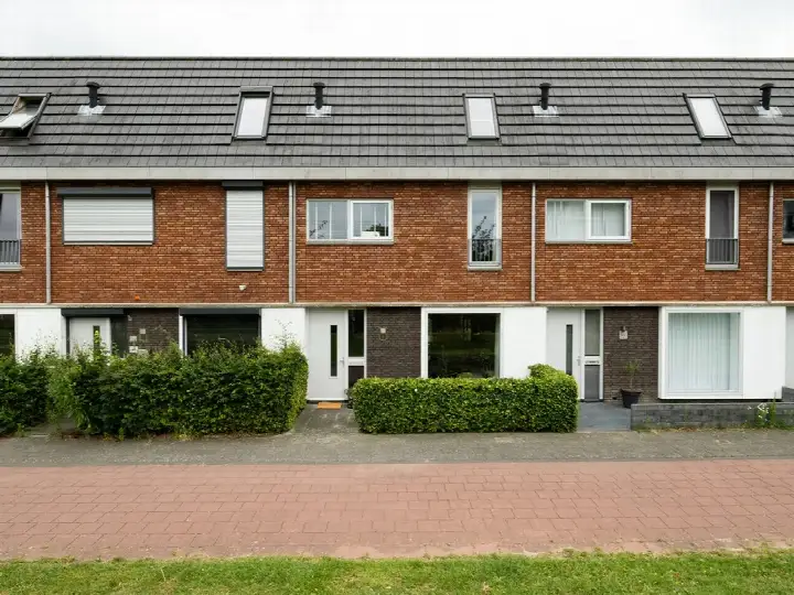 Terraced house for sale: Raadsliedenstraat 13, Raadsliedenbuurt Leerdam