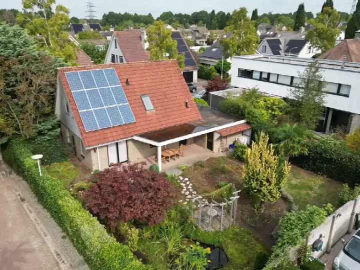 Detached house for sale: Raakheuvel 13, Heuveleind Best