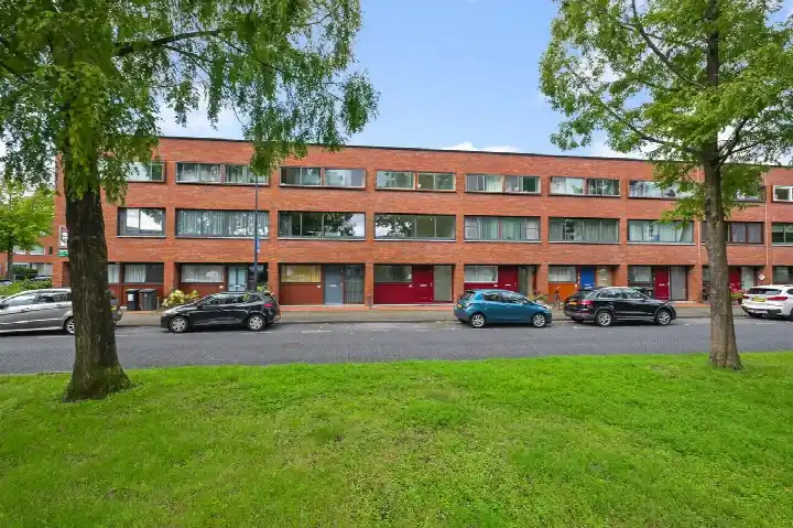Tussenwoning te koop: Raden Adjeng Kartinistraat 41, G-buurt-West Amsterdam