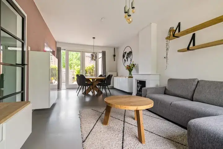 Tussenwoning te koop: Radiumstraat 17, Vinkhuizen-Zuid Groningen