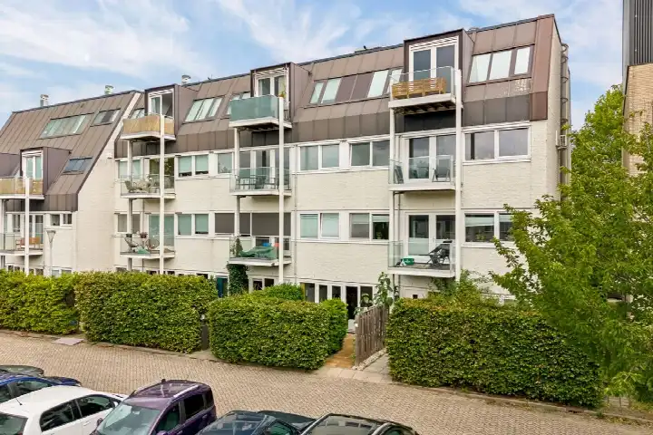 Appartement te koop: Randhoeve 223B, Hoeven Houten