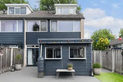 Corner house for sale: Ratelaar 27, Sluisoord Apeldoorn