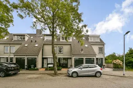 Tussenwoning te koop: Ravensbos 3, Hoofddorp Overbos Noord Hoofddorp