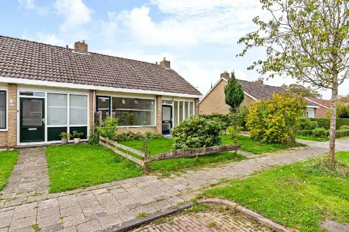 Hoekwoning te koop: Reafinne 24, Oudega Oudega (Gem. Súdwest-Fryslân)