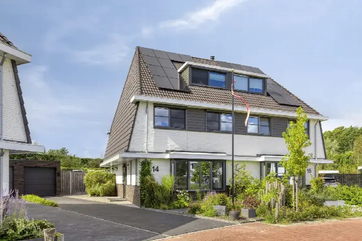Semi-detached for sale: Rechterenerf 14, Stadsrand Dalem Noord Tilburg