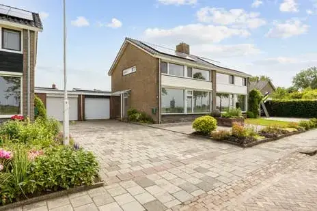Terraced house for sale: Redgerstraat 7, Winsum Zuid - West Winsum (Gr)