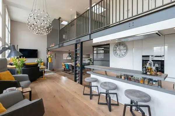 Apartment for sale: Reeweg Oost 123, Indische Buurt-Zuid Dordrecht