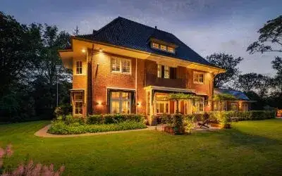 Vrijstaande woning te koop: Regentesselaan 6, Villaparken Hilversum