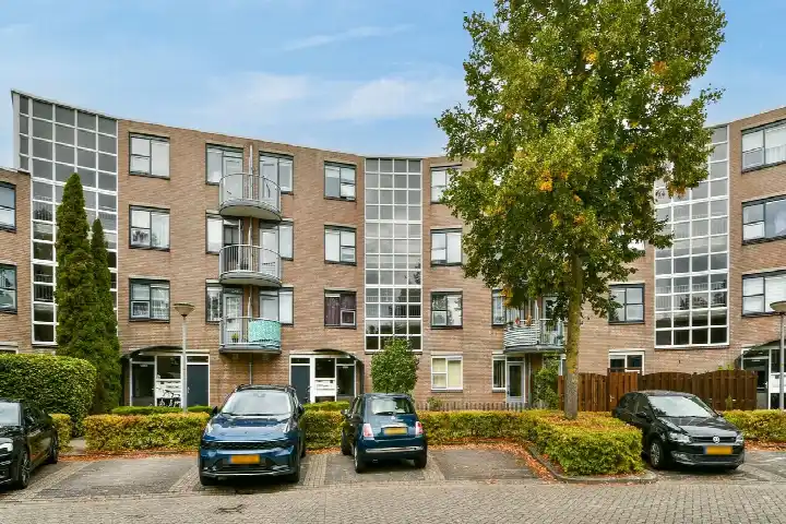 Appartement te koop: Regentesseweg 84, Staatsliedenwijk West Almere