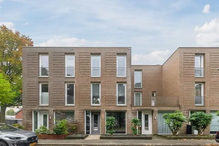 Semi-detached for sale: Reggestraat 59, West 1 Dongen