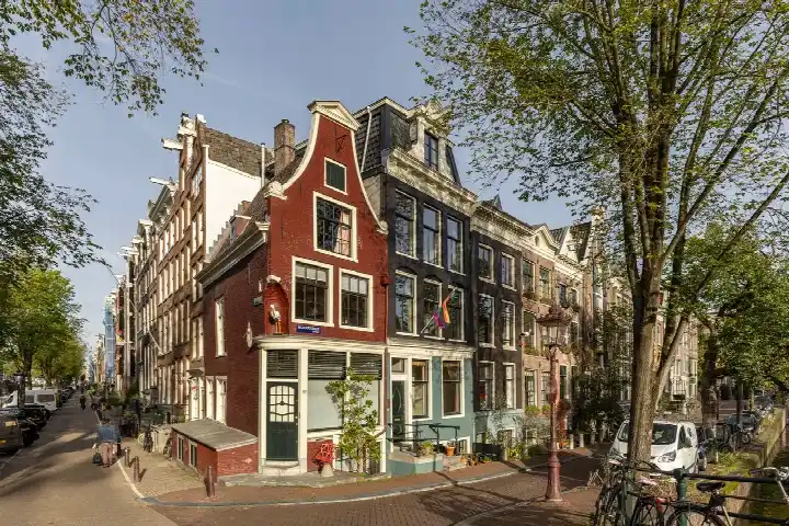 Tussenwoning te koop: Reguliersgracht 90, Vijzelstraatbuurt Amsterdam