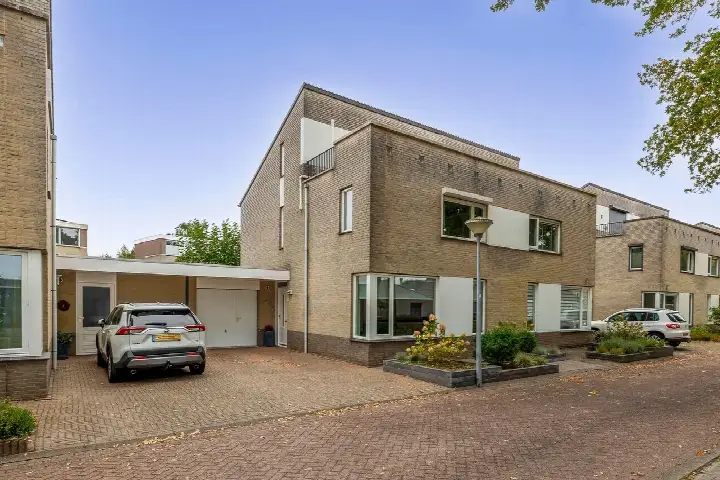 Tussenwoning te koop: Reiger 13, De Kelen Veldhoven