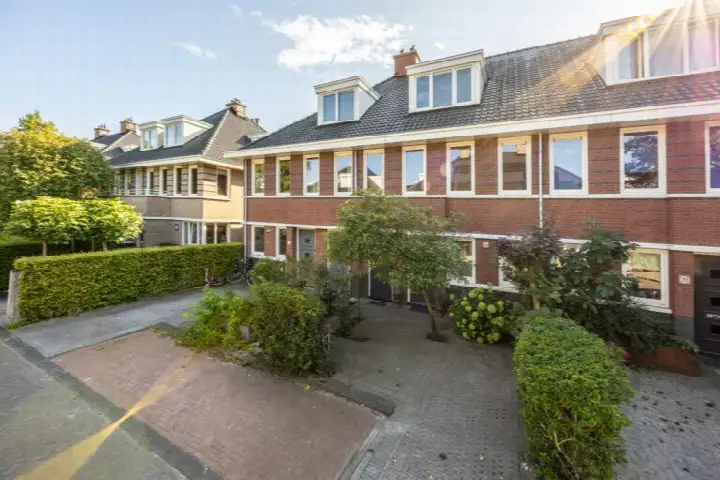 Terraced house for sale: Reigerlaan 17, Dichters- en Vogelbuurt Heemstede