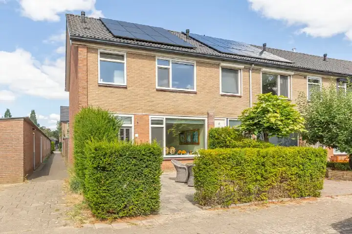 Hoekwoning te koop: Reigerstraat 1, Ermelo - West Ermelo