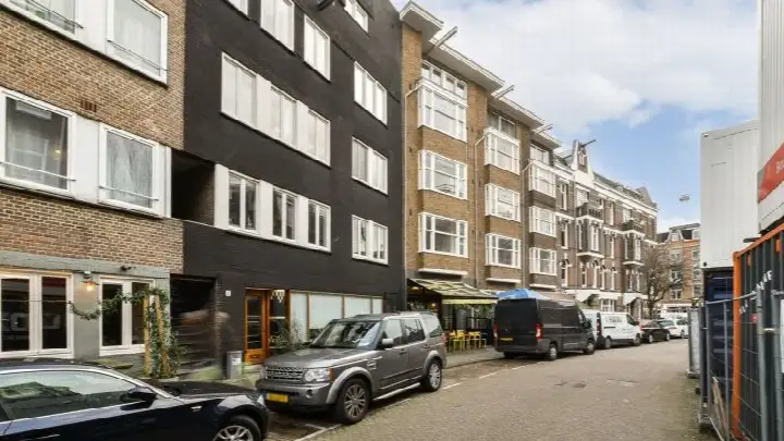 Appartement te koop: Reinier Claeszenstraat 4B-1, Trompbuurt Amsterdam