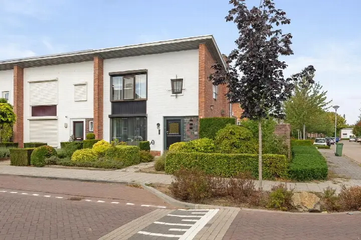 Hoekwoning te koop: Reisvennestraat 60, Hoge Akkers Valkenswaard